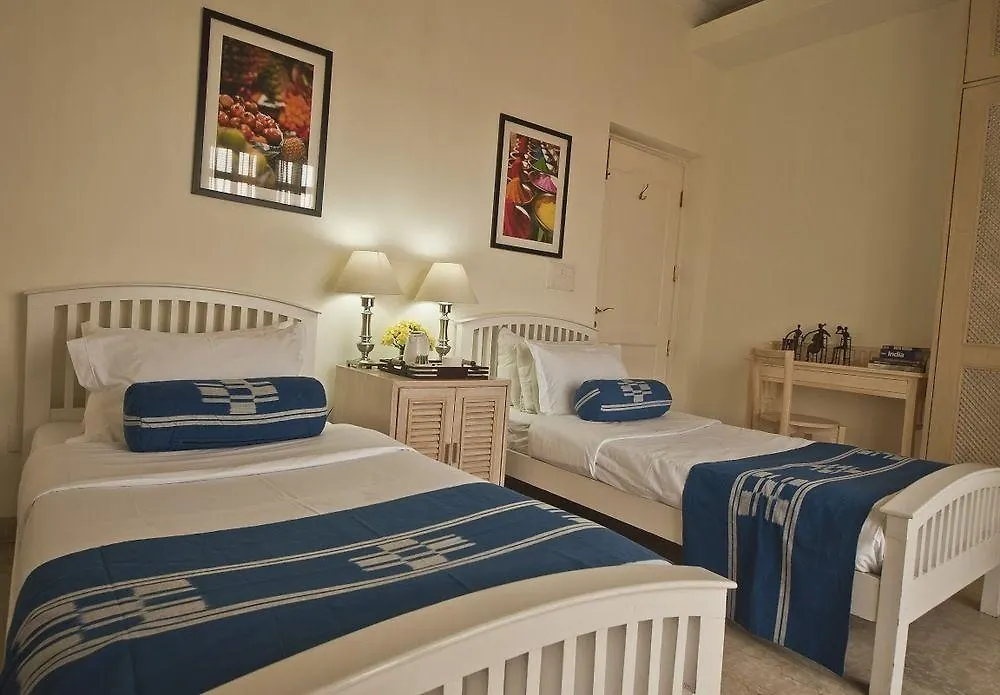 Colonel'S Retreat At The Airport Bed & Breakfast New Delhi