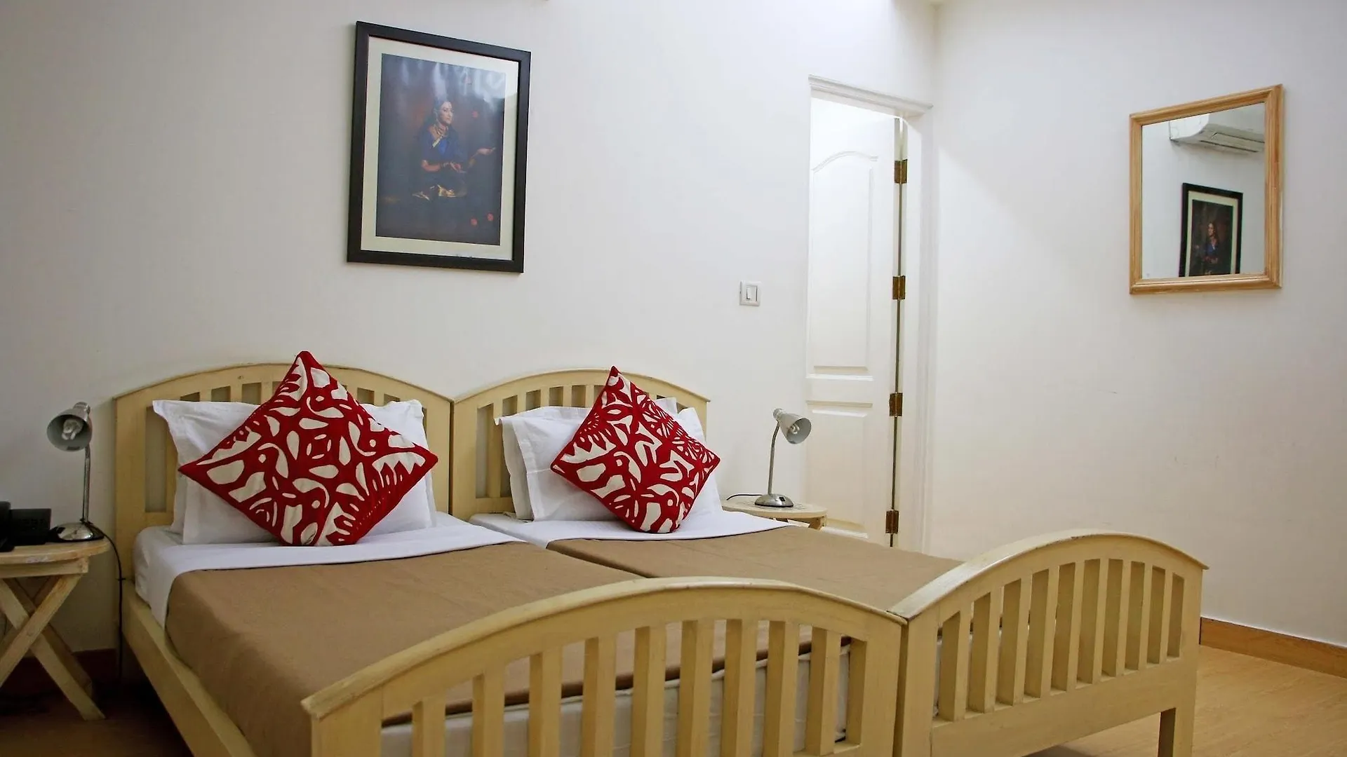 Colonel'S Retreat At The Airport Bed & Breakfast New Delhi