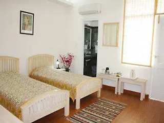 Colonel'S Retreat At The Airport Bed and Breakfast New Delhi Bed & Breakfast
